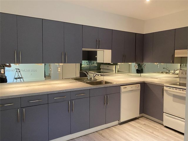 1308 Drexel Ave 102, Miami Beach, FL 33139