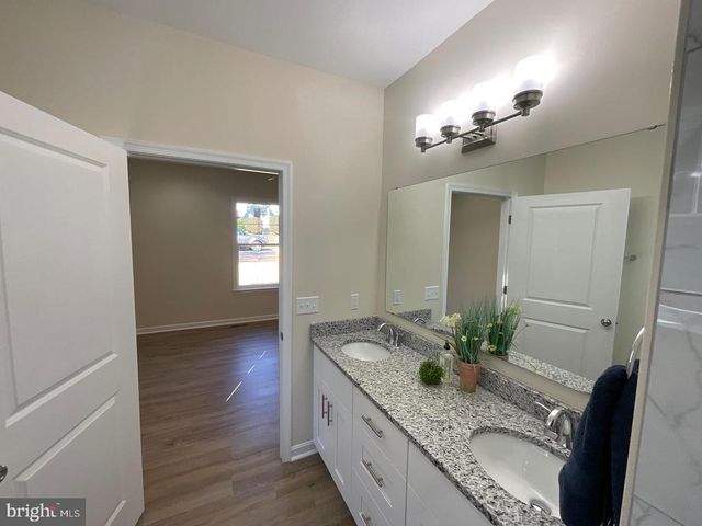143 YORKTOWN BLVD, Locust Grove, VA 22508