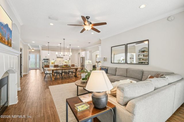 160 WOODCROSS Drive, St. Johns, FL 32259