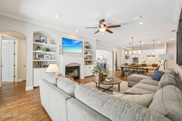 160 WOODCROSS Drive, St. Johns, FL 32259