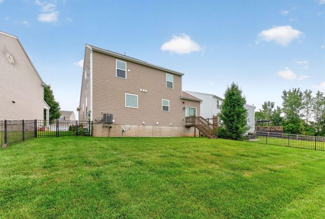 8645 Conestoga Valley Drive, Blacklick, OH 43004