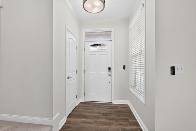 8645 Conestoga Valley Drive, Blacklick, OH 43004