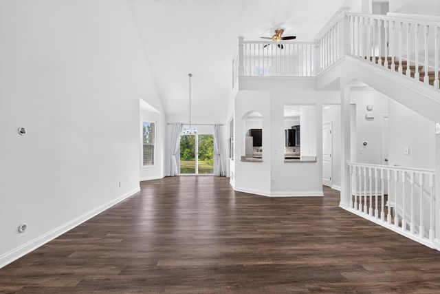 8645 Conestoga Valley Drive, Blacklick, OH 43004