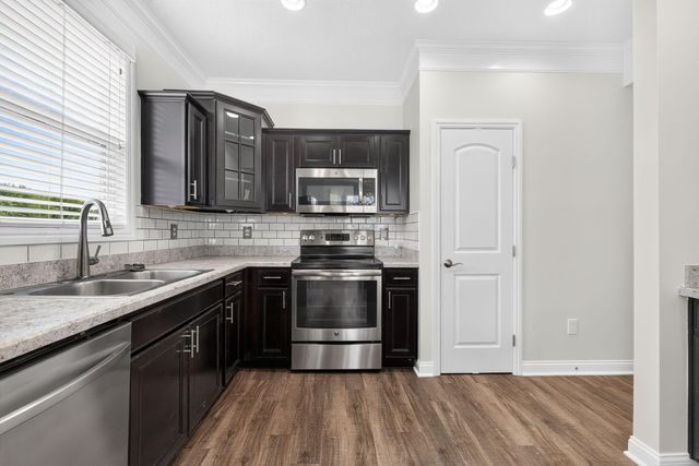 8645 Conestoga Valley Drive, Blacklick, OH 43004