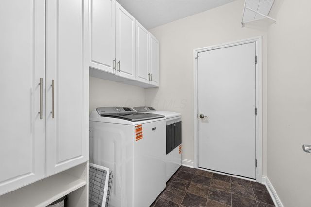 8645 Conestoga Valley Drive, Blacklick, OH 43004