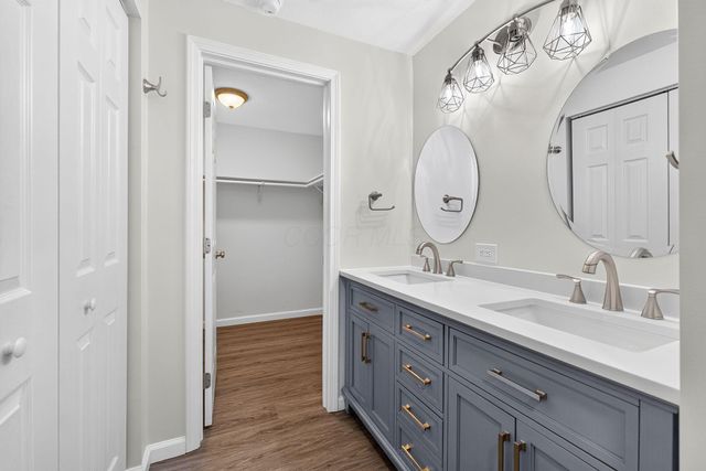 8645 Conestoga Valley Drive, Blacklick, OH 43004