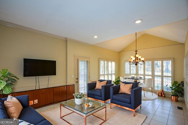 2405 Caylor Hill Pointe NW, Kennesaw, GA 30152