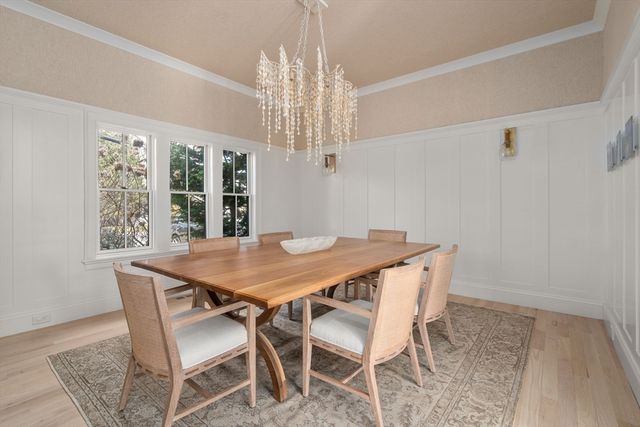 11 Fisher Ave, Wellesley, MA 02482