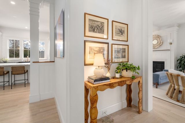 11 Fisher Ave, Wellesley, MA 02482