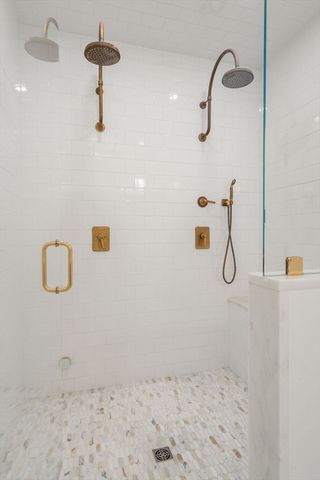 11 Fisher Ave, Wellesley, MA 02482