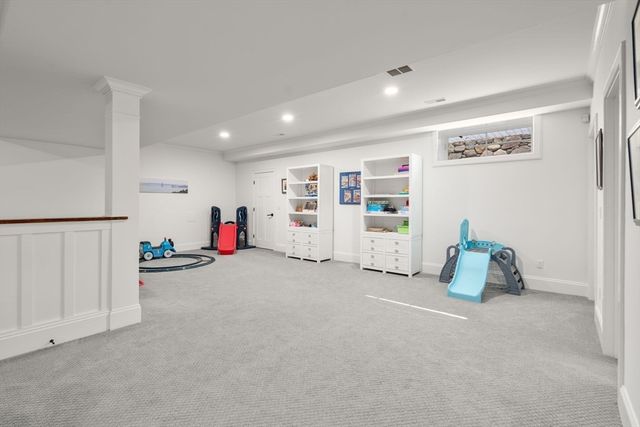 11 Fisher Ave, Wellesley, MA 02482