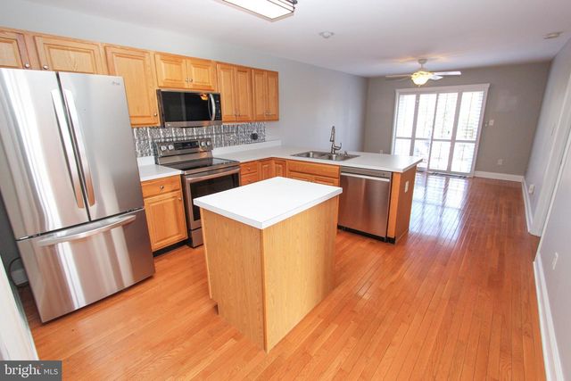 425 E RED LION DR, Bear, DE 19701