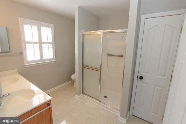 425 E RED LION DR, Bear, DE 19701