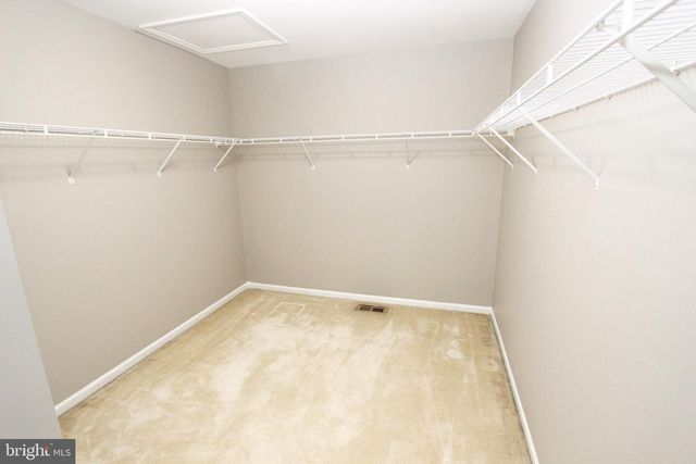 425 E RED LION DR, Bear, DE 19701