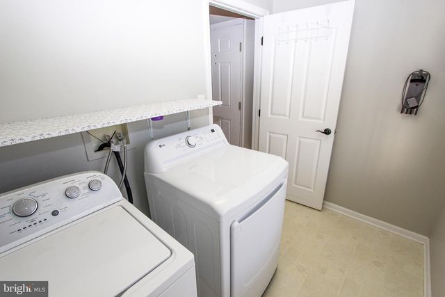 425 E RED LION DR, Bear, DE 19701