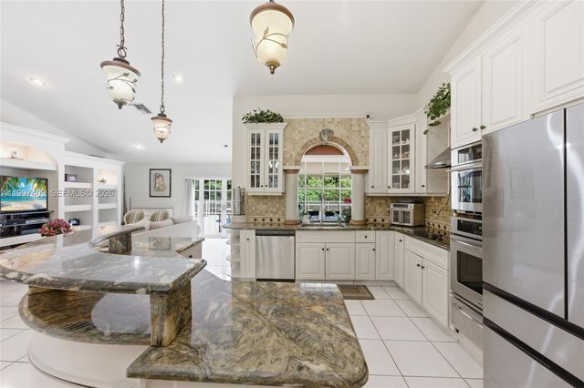11400 NW 20th Ct, Plantation, FL 33323
