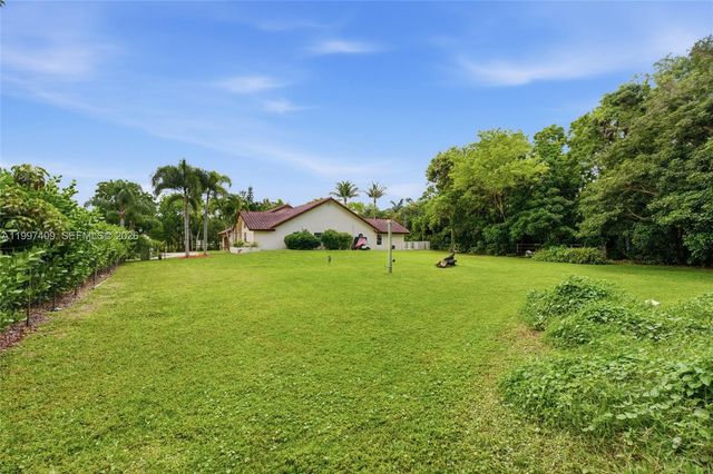 11400 NW 20th Ct, Plantation, FL 33323
