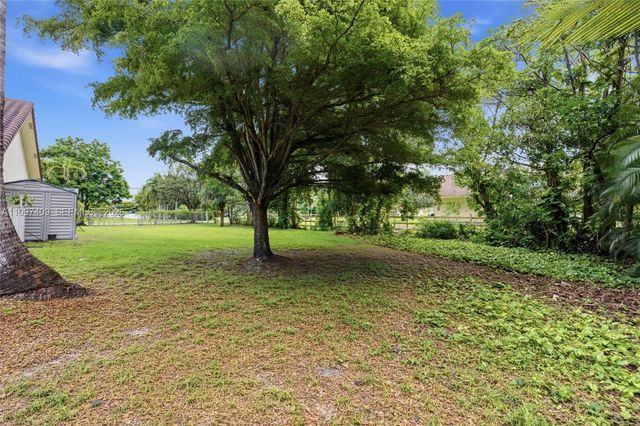 11400 NW 20th Ct, Plantation, FL 33323