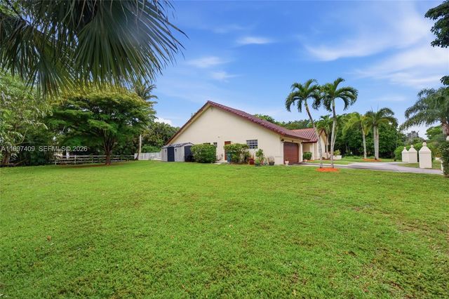 11400 NW 20th Ct, Plantation, FL 33323