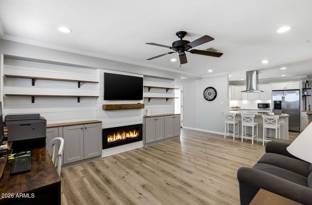 18421 N 45TH Drive, Glendale, AZ 85308