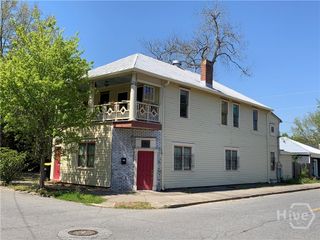 744 E 39th Street, Savannah, GA 31401