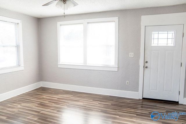 805 Main Street East, Hartselle, AL 35640