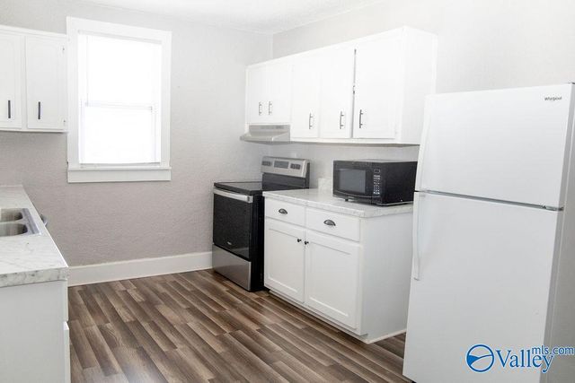 805 Main Street East, Hartselle, AL 35640