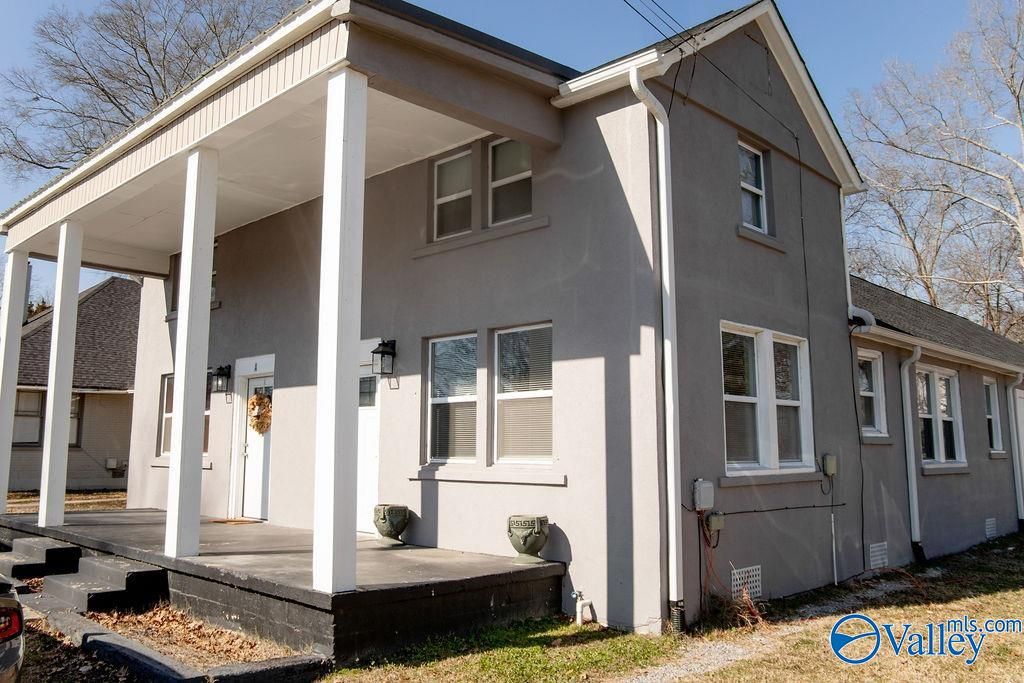 805 Main Street East, Hartselle, AL 35640