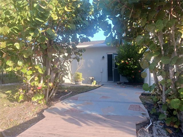 621 STURGEON PLACE, Punta Gorda, FL 33950