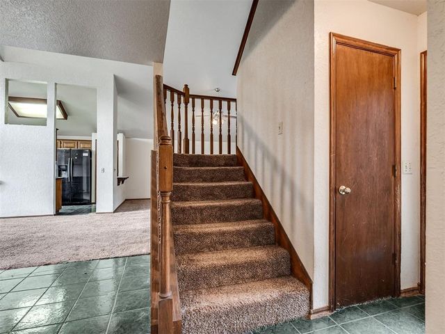 3908 Goshawk Circle, Norman, OK 73072