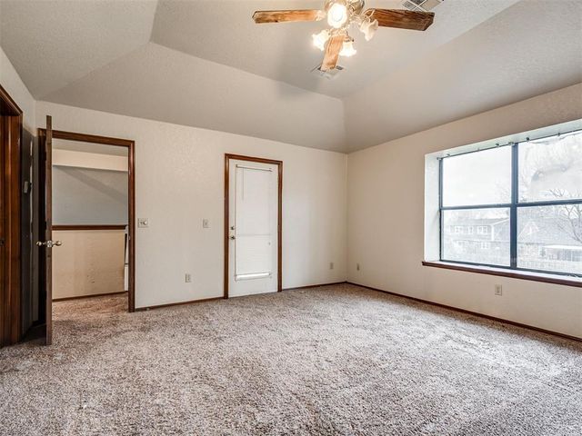 3908 Goshawk Circle, Norman, OK 73072