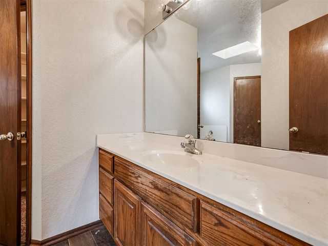 3908 Goshawk Circle, Norman, OK 73072
