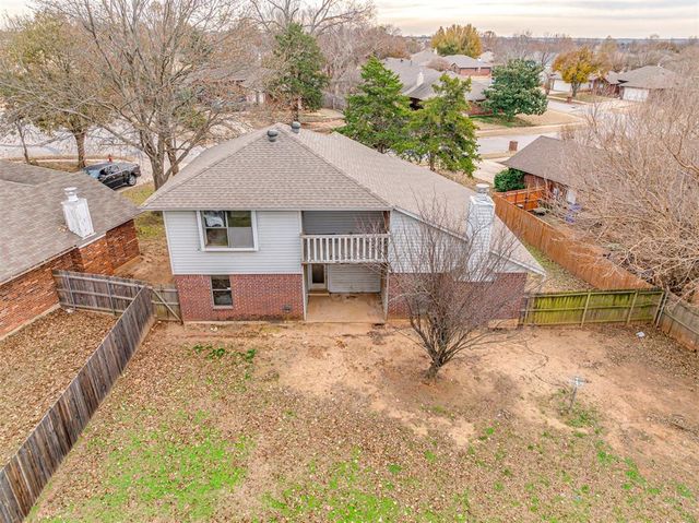 3908 Goshawk Circle, Norman, OK 73072