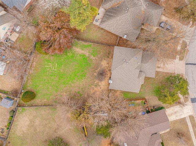 3908 Goshawk Circle, Norman, OK 73072