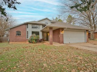3908 Goshawk Circle, Norman, OK 73072