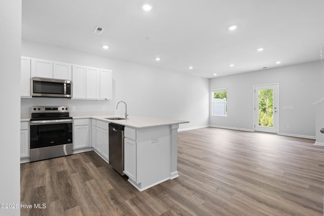 424 Flay Drive, Holly Ridge, NC 28445