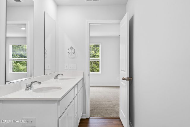 424 Flay Drive, Holly Ridge, NC 28445