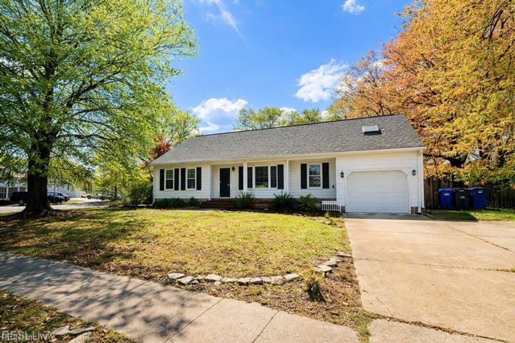 1028 Ramsgate LN, Chesapeake, VA 23322