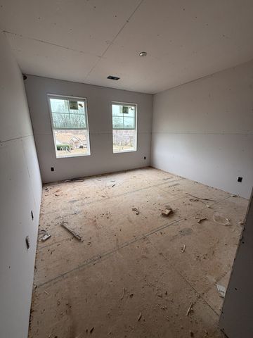 280 Shiloh Rd, Clarksville, TN 37042