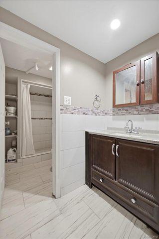 4759 Bernice Avenue, Warren, MI 48091