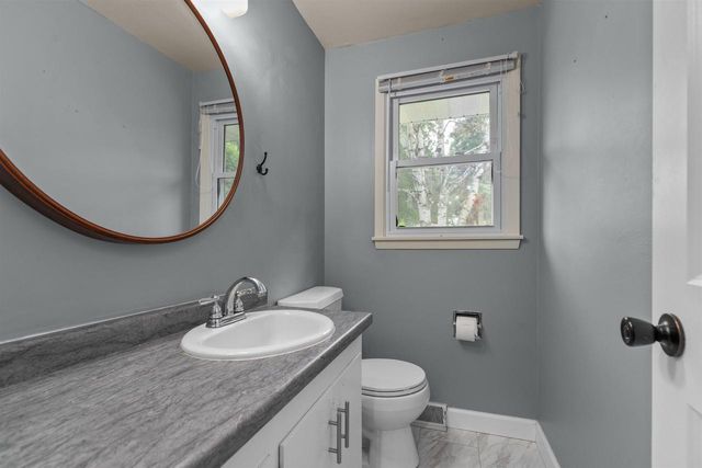 829 HAASE STREET, Neenah, WI 54956