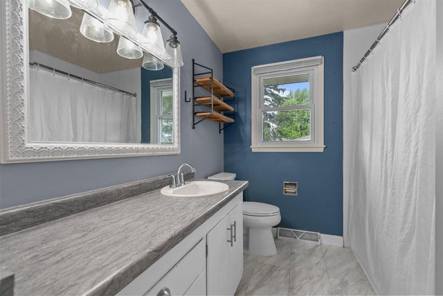 829 HAASE STREET, Neenah, WI 54956
