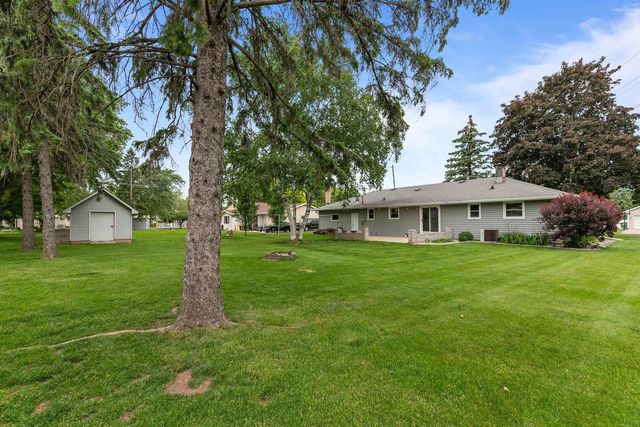 829 HAASE STREET, Neenah, WI 54956
