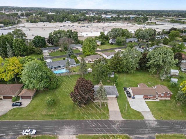 829 HAASE STREET, Neenah, WI 54956