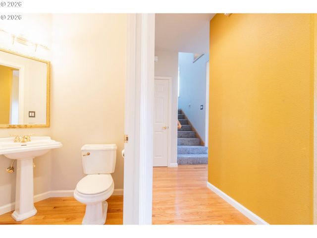 4366 BERRY Ln, Eugene, OR 97404