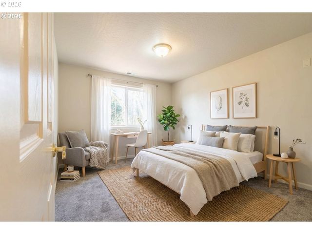 4366 BERRY Ln, Eugene, OR 97404