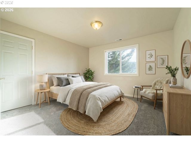 4366 BERRY Ln, Eugene, OR 97404