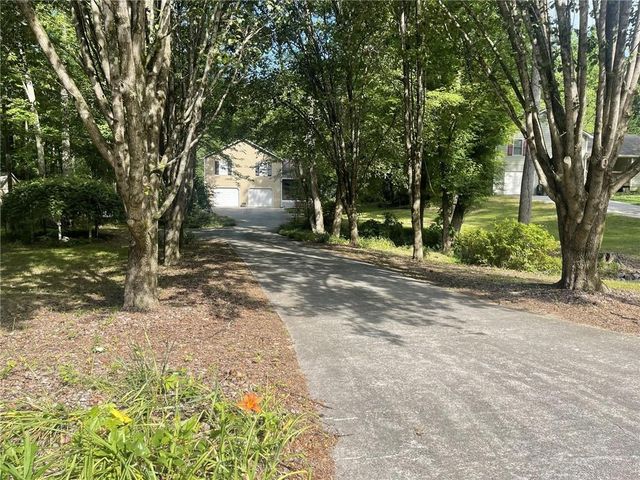 96 Frances Drive, Dallas, GA 30157