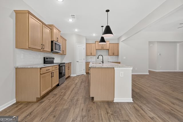 2023 Oconee Bluff Drive, Athens, GA 30601