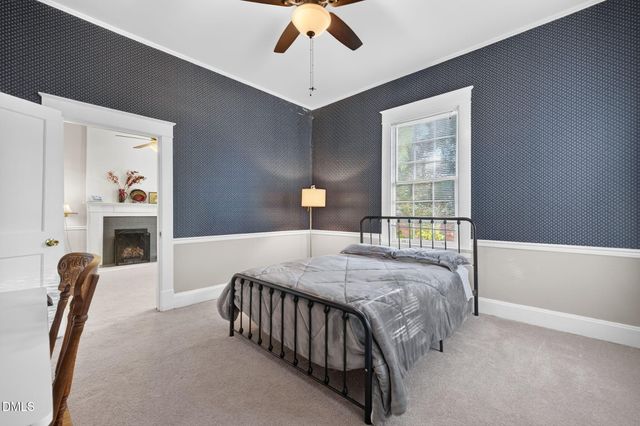 934 S Chestnut Street, Henderson, NC 27536